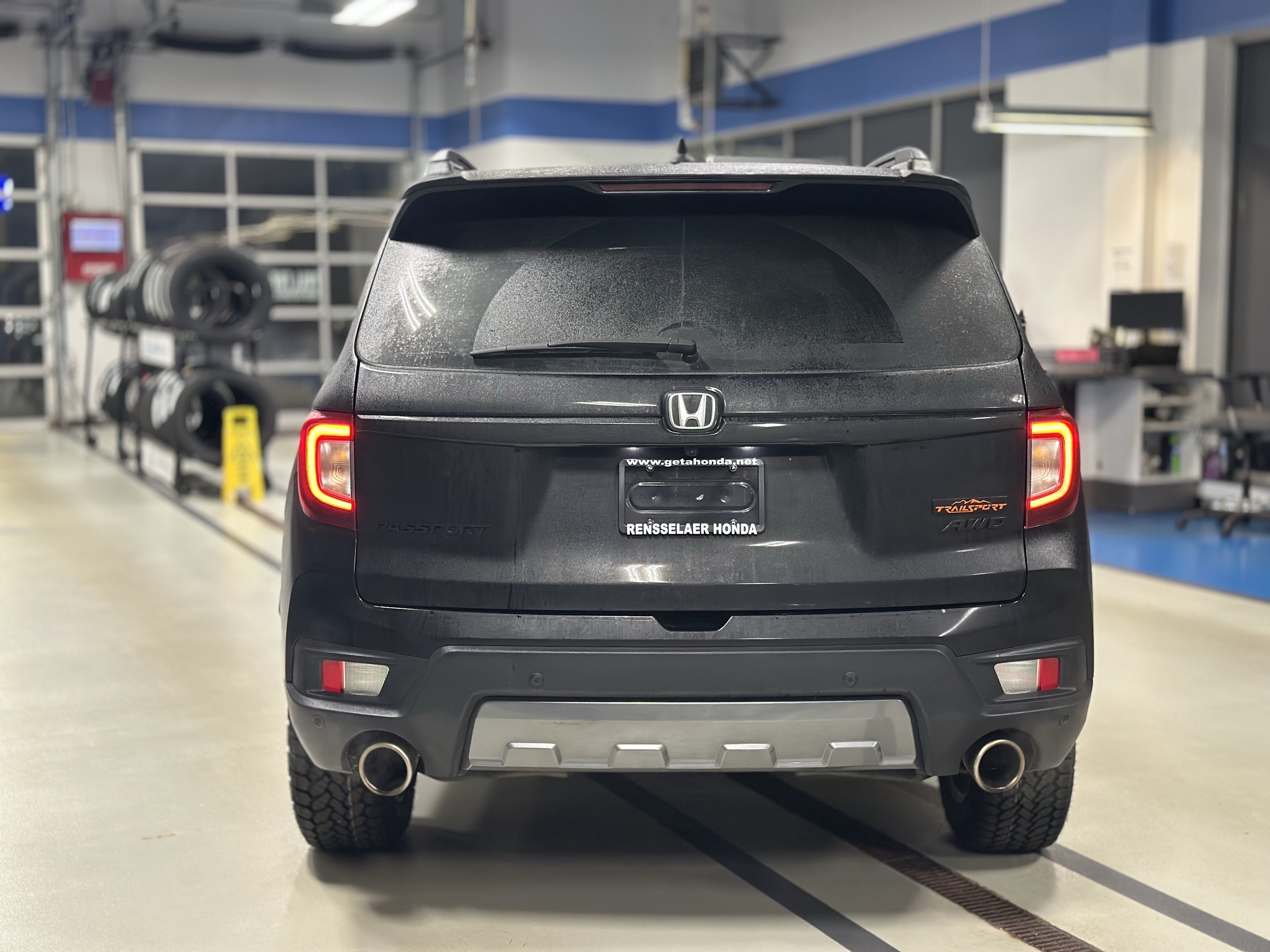 Used 2024 Honda Passport TrailSport image 5