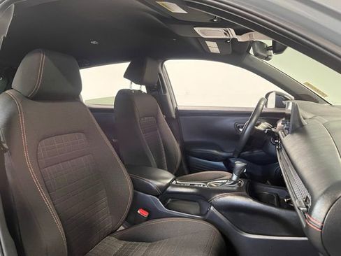 Used 2024 Honda HR-V Sport image 10