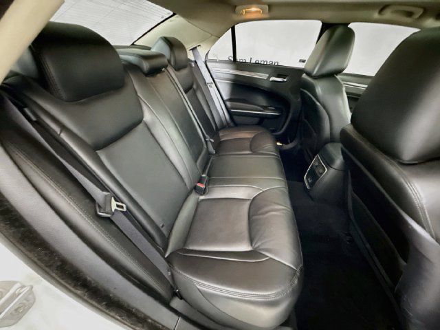 Used 2022 Chrysler 300 Touring L w/ Popular Equipment Group RWD image 27