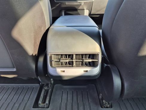 Used 2019 Tesla Model 3 Long Range AWD/4WD image 33