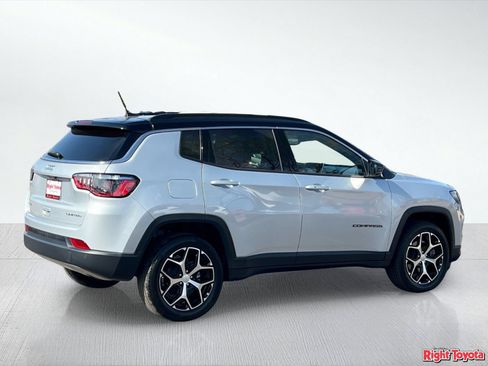 Used 2024 Jeep Compass Limited AWD/4WD image 5