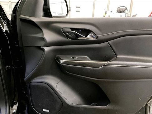 Used 2019 GMC Acadia SLT w/ Black Edition AWD/4WD image 24