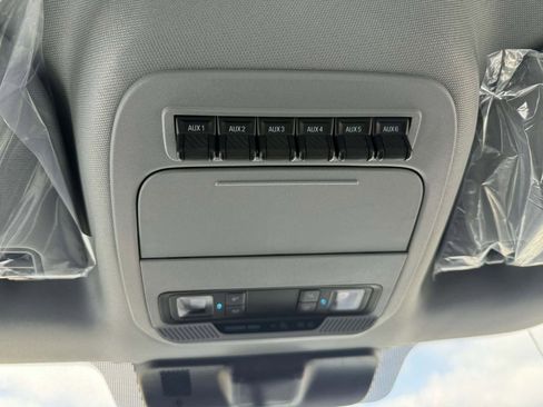 New 2025 Ford F550 4x4 Regular Cab Super Duty image 40