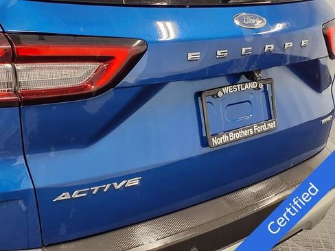 Used 2023 Ford Escape Active w/ Tech Pack #1 AWD/4WD image 7