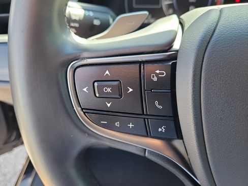 Used 2022 Lexus ES 350 w/ Accessory Package FWD image 16