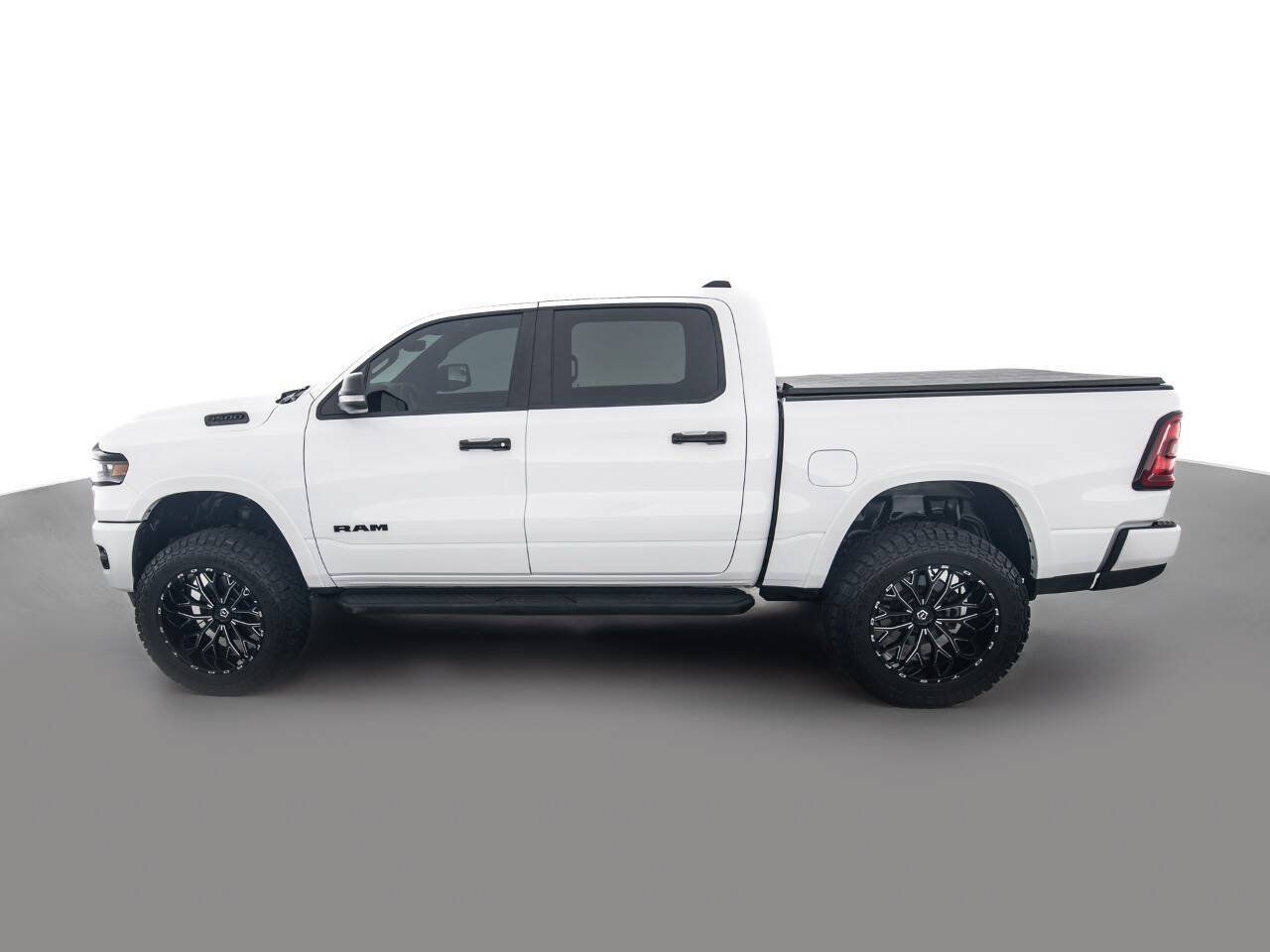 Used 2025 RAM 1500 Big Horn AWD/4WD image 8