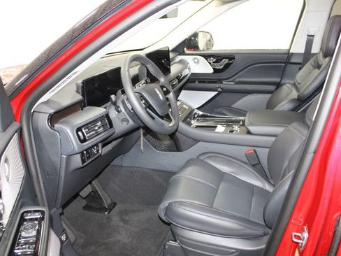 New 2026 Lincoln Aviator Reserve w/ Luxury Package image 22