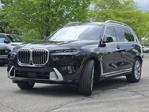 Used 2023 BMW X7 xDrive40i AWD/4WD image 18