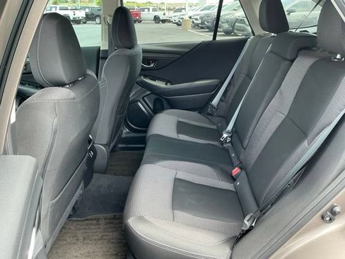 Used 2024 Subaru Outback Premium AWD/4WD image 16