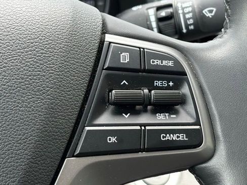 Used 2017 Hyundai Elantra SE w/ SE A/T Tech Package 03 FWD image 16