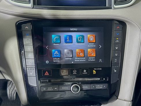 Used 2023 INFINITI QX50 Luxe image 26