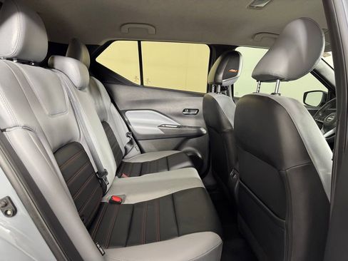Used 2022 Nissan Kicks SR w/ Premium Package image 31