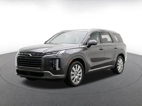 Used 2025 Hyundai Palisade SEL FWD image 3