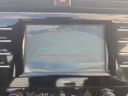 Used 2020 Toyota Camry SE image 30