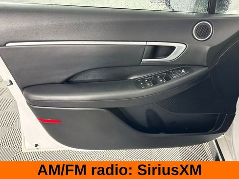 Used 2022 Hyundai Sonata SEL w/ Preferred Accessory Package image 8