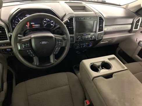 Used 2017 Ford F250 XLT w/ XLT Premium Package AWD/4WD image 14