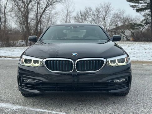 Used 2018 BMW 530e xDrive image 2