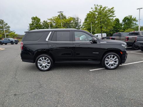 Used 2023 Chevrolet Tahoe High Country w/ Premium Package 2 AWD/4WD image 2