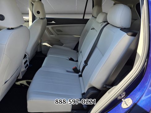 Used 2023 Volkswagen Tiguan SE image 10