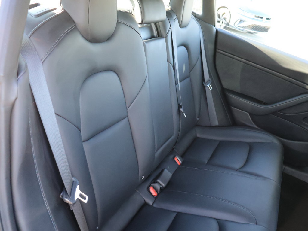 Used 2018 Tesla Model 3 RWD image 28