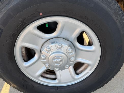 Used 2022 RAM 2500 Tradesman RWD image 17