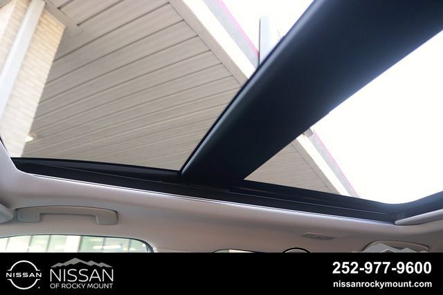 Certified 2026 Nissan Rogue Dark Armor FWD image 29
