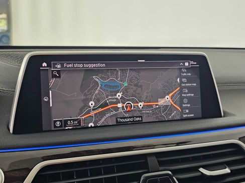 Used 2022 BMW 750i xDrive AWD/4WD image 25
