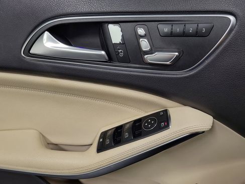 Used 2020 Mercedes-Benz GLA 250 w/ Convenience Package image 20