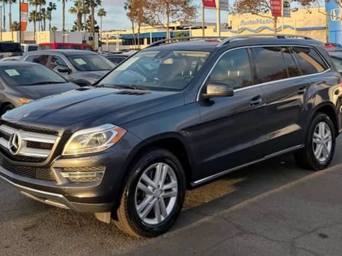 Used 2013 Mercedes-Benz GL 450 4MATIC image 2