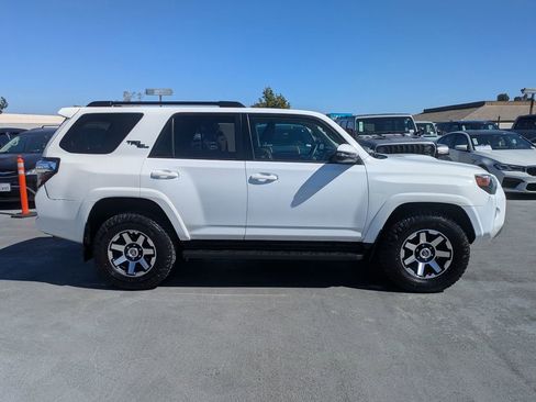 Used 2020 Toyota 4Runner TRD Off-Road Premium image 5