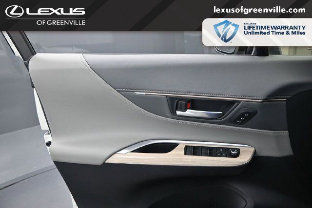 Used 2022 Toyota Venza Limited AWD/4WD image 20