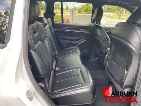 Used 2024 Jeep Grand Cherokee Limited 4xe AWD/4WD image 20