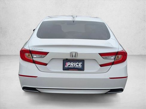 Used 2018 Honda Accord EX image 6