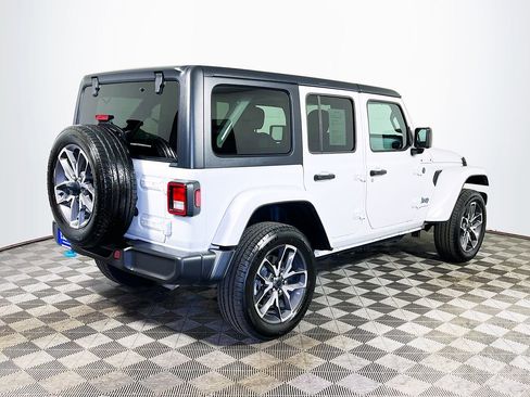 Used 2024 Jeep Wrangler Unlimited AWD/4WD image 7