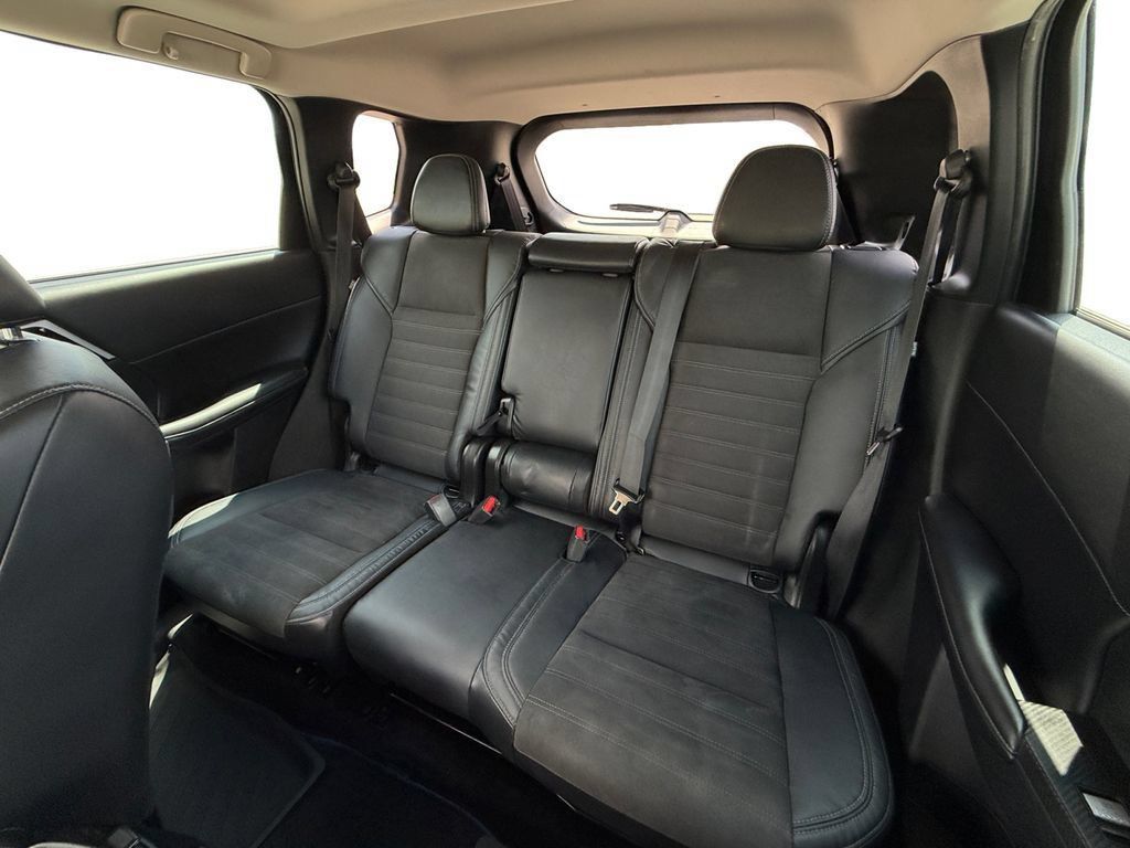 Used 2023 Mitsubishi Outlander 4WD Plug-In Hybrid image 28