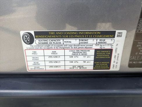 Used 2023 Land Rover Defender 110 S AWD/4WD image 24