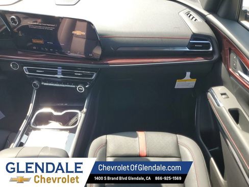 New 2026 Chevrolet Traverse RS w/ LPO, Floor Liner Package FWD image 23
