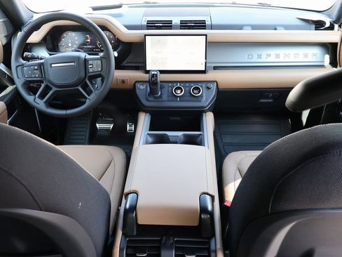 New 2025 Land Rover Defender 130 V8 AWD/4WD image 14