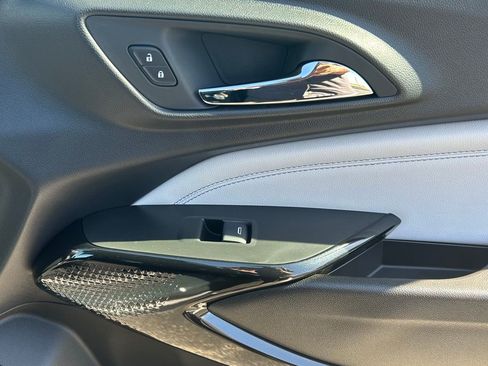 New 2025 Chevrolet Trax LT w/ LT Convenience Package image 10
