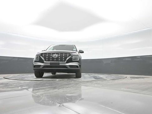 New 2026 Hyundai Venue SEL image 23