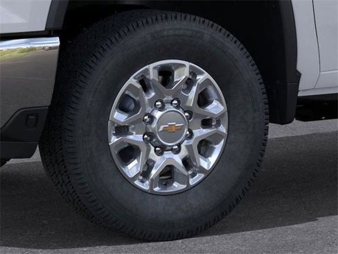 New 2026 Chevrolet Silverado 2500 LT image 9