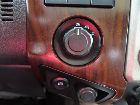 Used 2016 Ford F450 Lariat w/ Lariat Ultimate Package image 25