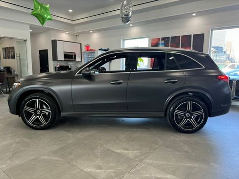 Used 2024 Mercedes-Benz GLC 300 4MATIC image 4