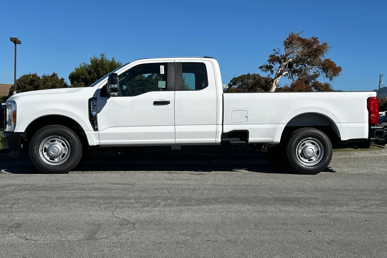 New 2026 Ford F250 XL w/ XL Driver Assist Package RWD image 2