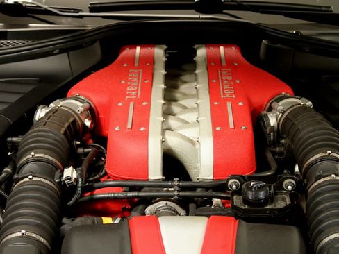 Used 2016 Ferrari FF image 59