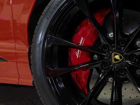 Used 2023 Lamborghini Urus S image 28