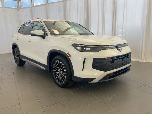 New 2026 Volkswagen Tiguan S image 7