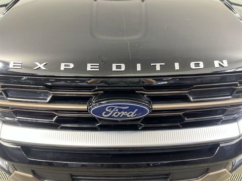 Used 2025 Ford Expedition King Ranch AWD/4WD image 33