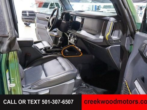 Used 2024 Ford Bronco Badlands AWD/4WD image 9