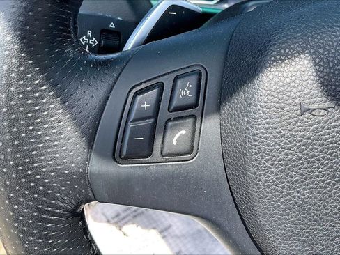 Used 2012 BMW 135i Convertible RWD image 10